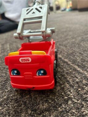 Fisher-Price Little People Wheelies Fire Truck Ladder Rescue Vehicle